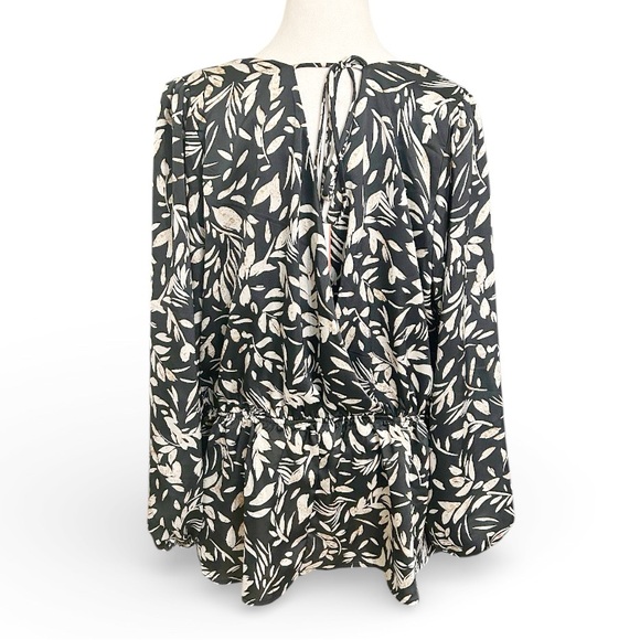 Gilli Blouse - Picture 6 of 7